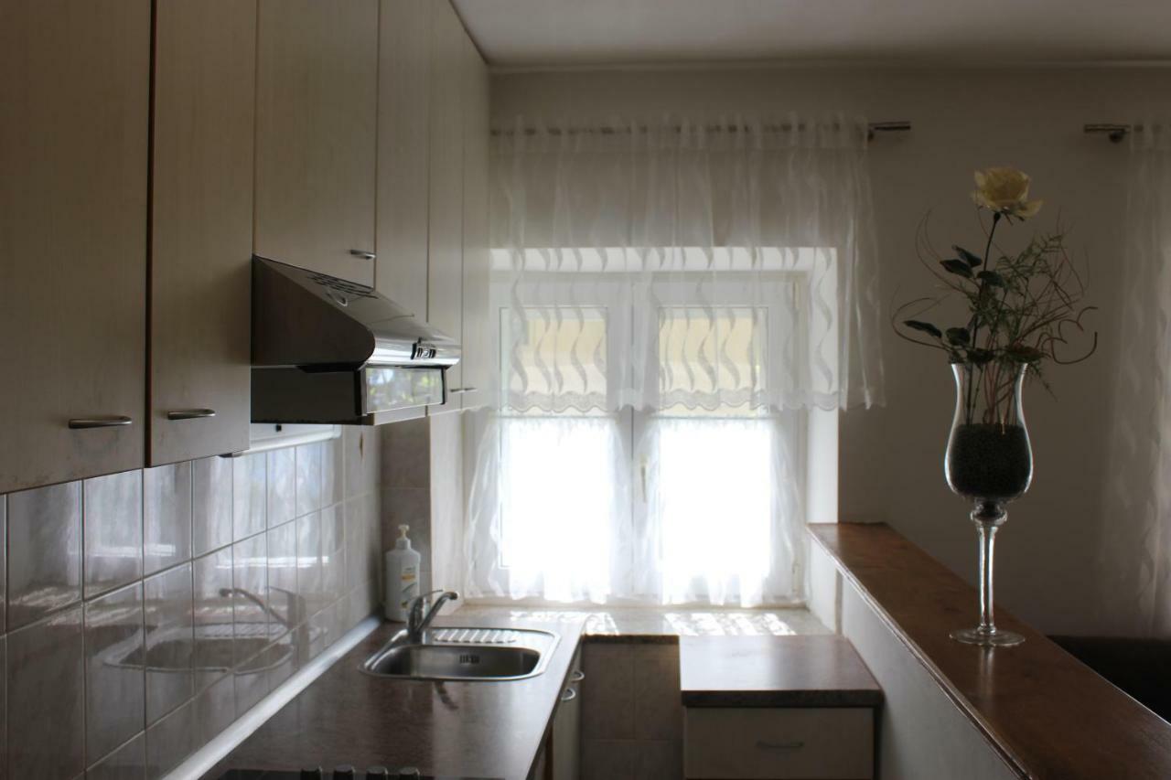 Apartman Tafra Омиш Экстерьер фото
