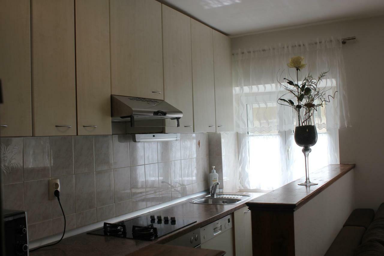 Apartman Tafra Омиш Экстерьер фото