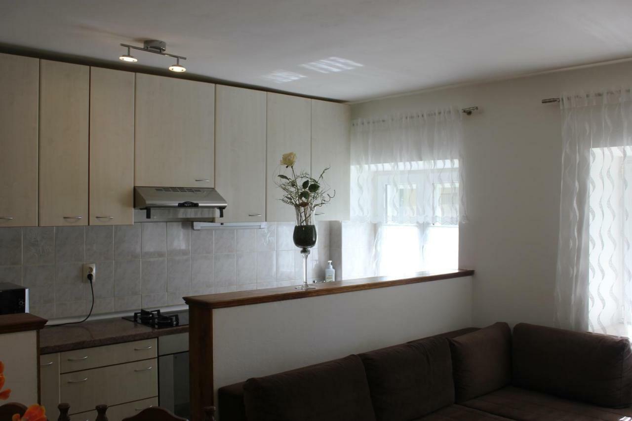 Apartman Tafra Омиш Экстерьер фото