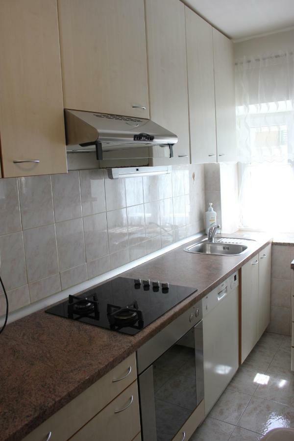 Apartman Tafra Омиш Экстерьер фото