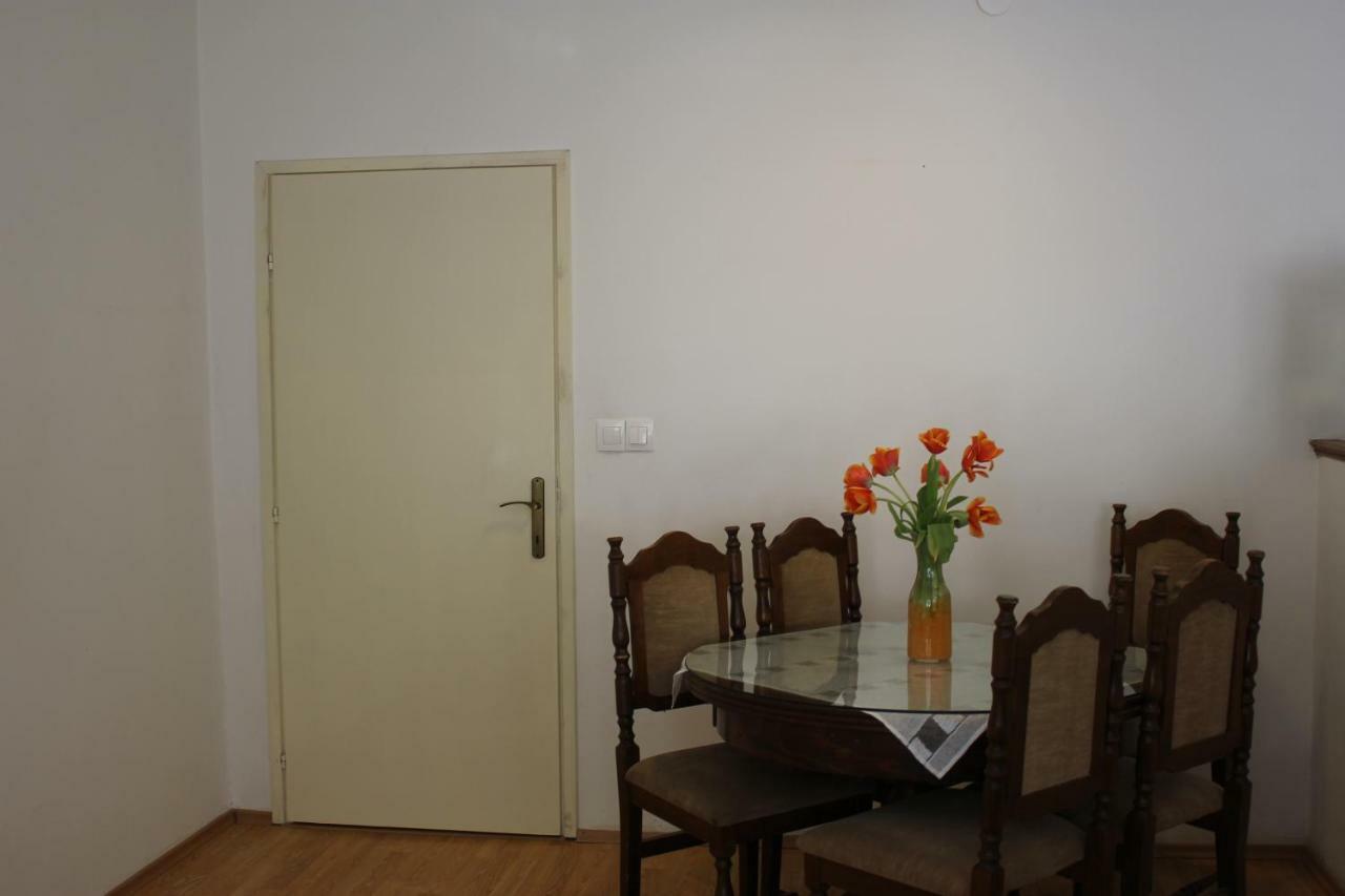 Apartman Tafra Омиш Экстерьер фото
